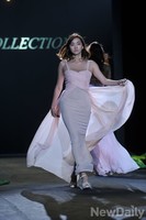 [서울패션위크] 장윤주 '화려하고 당당한 워킹'