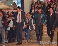 [포토] 롯데월드에 등장한 이민호