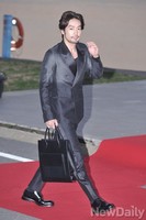 [포토] 멋스러운 슈트입은 오타니 료헤이