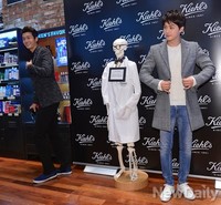 [포토] 동시에 등장한 배우 이기우-김지훈