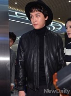 [포토] 깜찍 모자 쓰고 입장하는 최태준