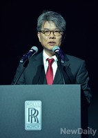 [포토] 인사말하는 롤스로이스모터카 이철승 본부장