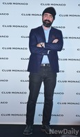 [포토] 포즈취한 클럽모나코 남성디렉터 '아론 르빈'
