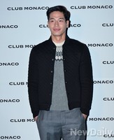 [포토] 완벽한 좌우대칭, 모델 김영