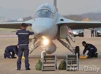 [포토] 활주로에서 주기하는 FA-50