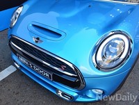 [포토] MINI에 도어5개! '뉴 미니 5도어' 국내 출시