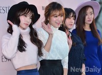 [포토] 반갑게 인사하는 레인보우