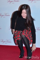 [포토] 구두가 벗겨진 장재인