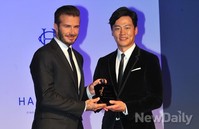 [포토] 포즈 취하는 베컴과 이서진