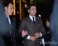 [포토] 청담동에 등장한 배우 지진희