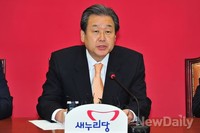 [포토] 모두발언 하는 김무성 새누리당 대표