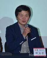 [포토] 영웅 포 카카오, 질의에 답하는 백승훈 썸에이지 대표