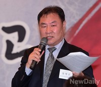 [포토] 열문지답, 건의하는 강영근 기획실장