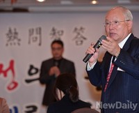 [포토] 열문지답, 묻고답하는 이영우-변희재