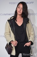 [포토] 프로페셔널한 포즈 취한 강승현