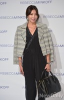 [포토] 패셔너블하게 차리고 패션쇼 보러온 오윤아