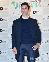 [포토] 기후난민 자선파티에 참석한 알베르토 몬디