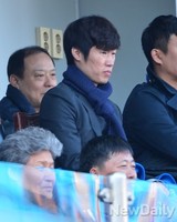 [K리그] 수원월드컵경기장에 등장한 캡틴 박지성