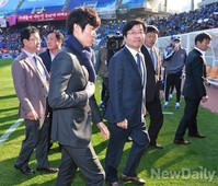 [K리그] 수원월드컵유치 홍보대사 된 박지성