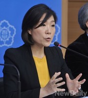 [포토] 에볼라 보건인력 13일 시에라리온 파견