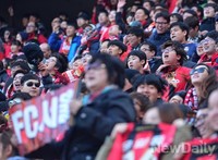 [K리그] 고요한의 결승골에 환호하는 응원단