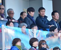 [K리그] 수원VS삼성 경기 관람하는 박지성