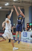 [포토] 프로농구 D리그, 이진혁의 2점 슛