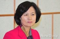 [포토] '거리로 나온 일베' 토론회 참석한 추미애