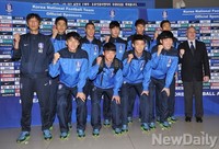 [포토] 슈틸리케호, 중동 원정 평가전 위해 출국