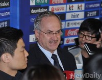 [포토] 슈틸리케호 2기, 첫 해외 원정 평가전