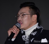[포토] MC딩동, 대본없이도 무리없는 사회