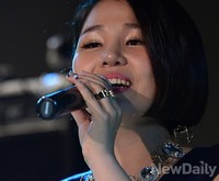 [포토] 알리 '펑펑'으로 2년만에 가요계 복귀