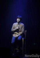 [포토] 규현 '홀로 선 무대, 넘치는 감미로움'