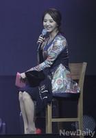 [포토] 규현 솔로앨범 발매 사회맡은 이지애 전 아나운서