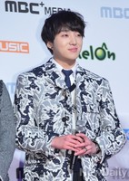 [멜론뮤직어워드] 얼룩무늬 재킷입은 위너 멤버 강승윤