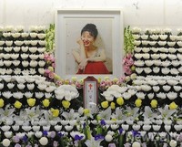 [포토] 밝게웃는 故김자옥 영정사진