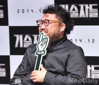 [포토] 기술자들 고창석 '소맥 제조 기술자'