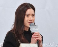 [포토] 정은채 '닥터 프로스트' 조교 역할