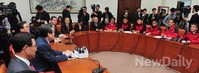 [포토] 새누리당 지도부 면담하는 공노총