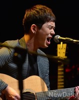 [포토] 열창하는 10cm 윤철종