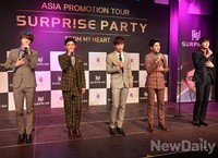 [포토] 노래하는 배우그룹 서프라이즈