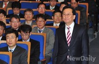 [포토] 금융감독원 떠나는 최수현 원장