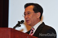 [포토] 이임사 하는 최수현 금감원장