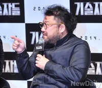 [포토] 기술자들, 고창석 '진정한 소맥 기술자'