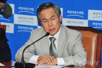 [포토] 공투본 간담회에서 모두 발언하는 우윤근 원내대표