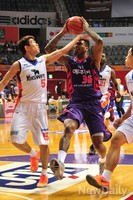 [포토] 고양 오리온스 가르시아 수난시대