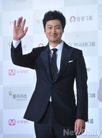 [대종상영화제] 손들어 인사하는 박해일