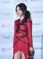 [대종상영화제] 한세아, 파격 드레스 속옷 노출에 밧줄까지