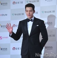 [대종상영화제] 턱시도 입은 김우빈