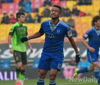 [K리그] 아쉬워하는 수원삼성 산토스